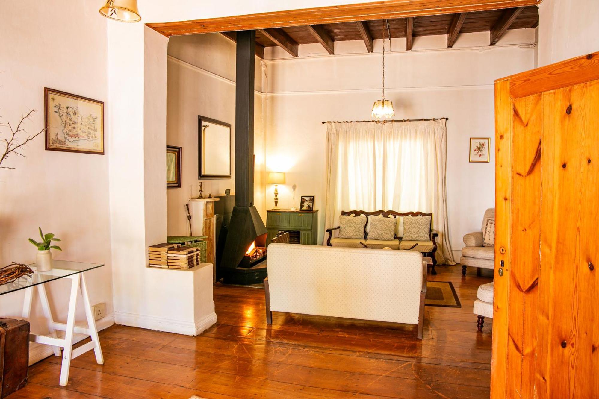 The Townhouse Villa Graaff-Reinet Dış mekan fotoğraf